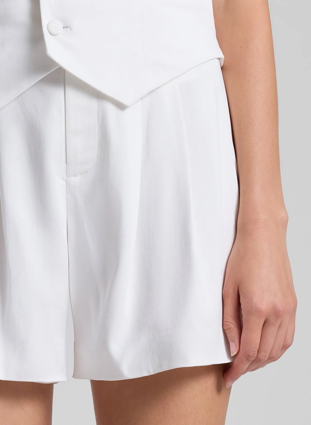 A.L.C. Charles Soft Suiting Short in White