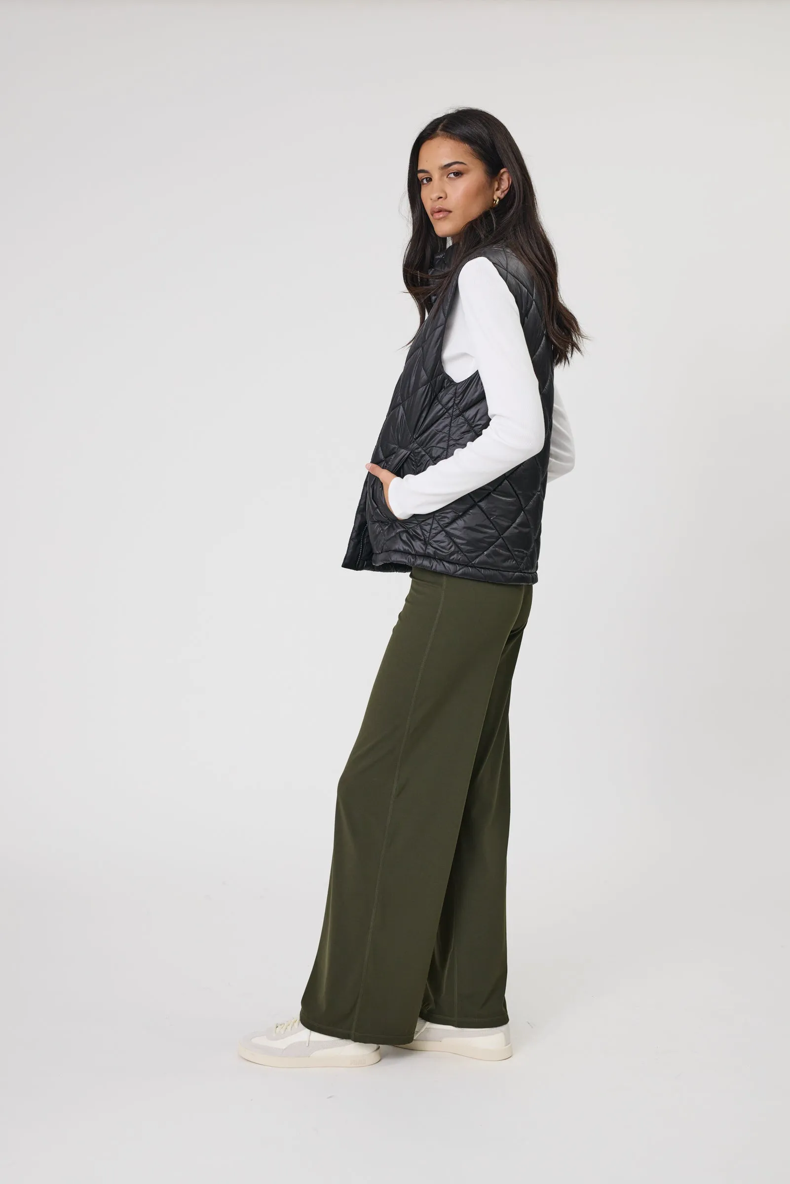 Alpine Quilted Vest - Black
