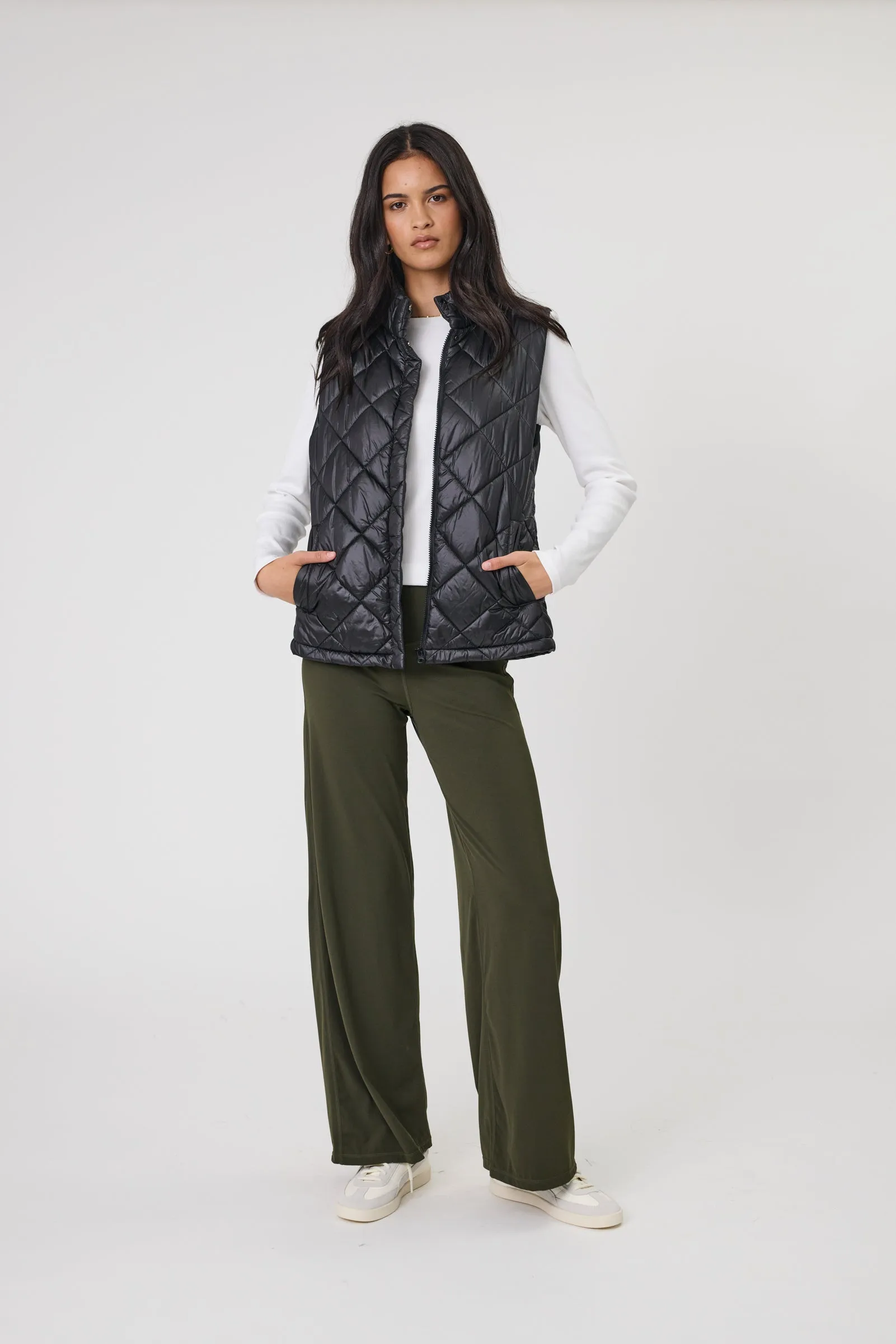 Alpine Quilted Vest - Black
