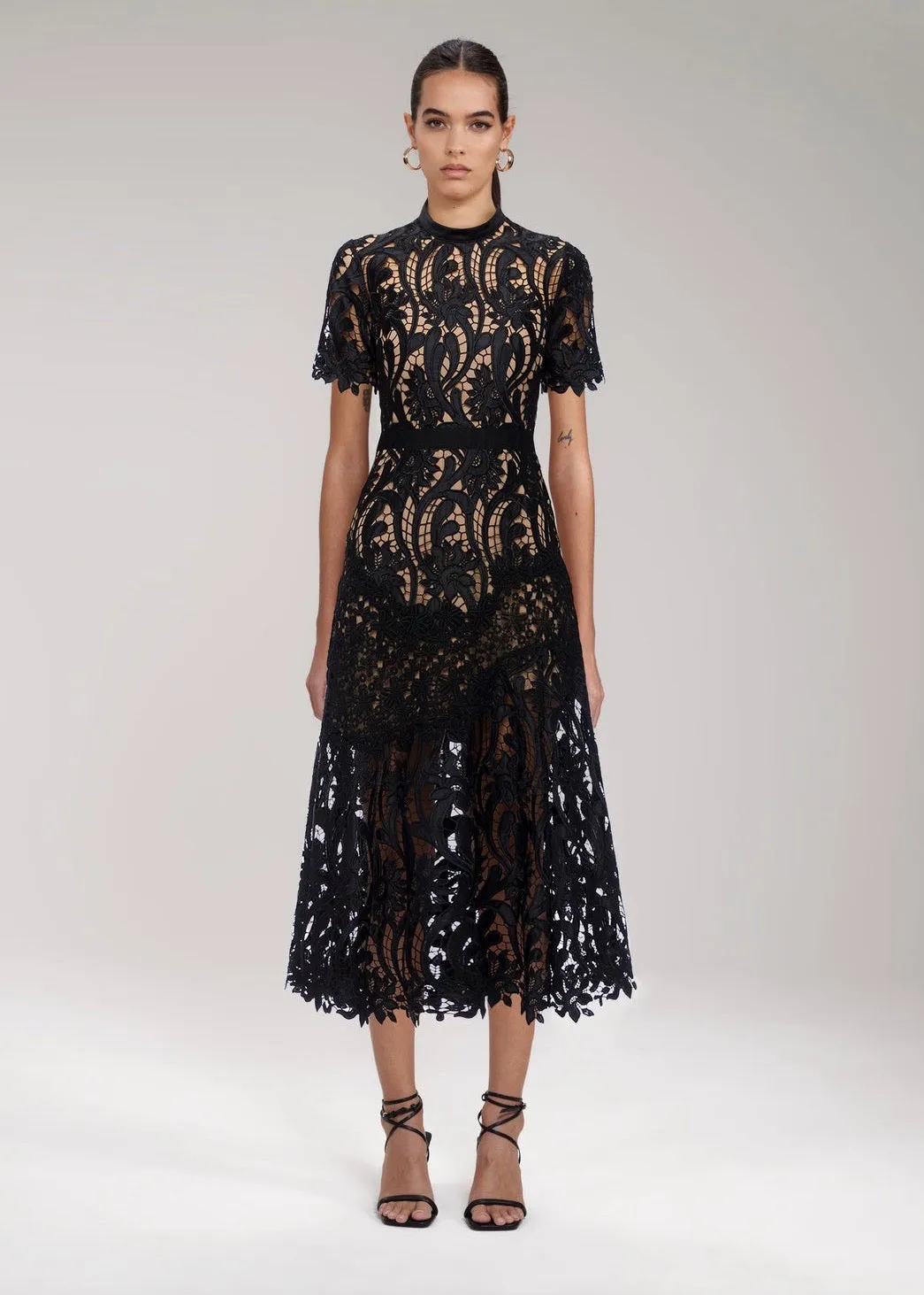 Black Prairie Midi Dress (Black)