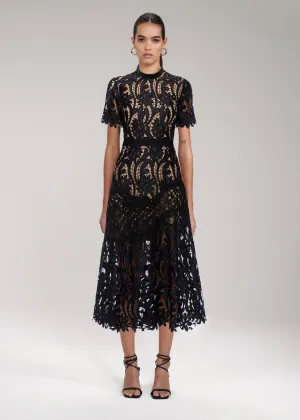 Black Prairie Midi Dress (Black)