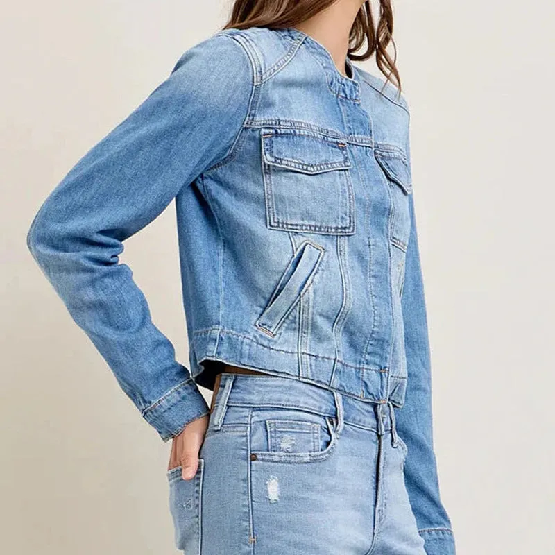 Chic Slim-Fit Short Denim Jacket with Multi-Pocket Design