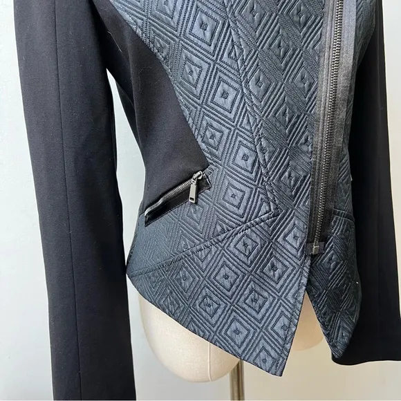 Elie Tahari Viola Tailored Cropped Black Moto Jacket size 6