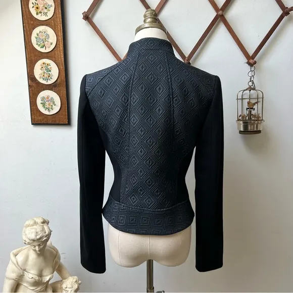 Elie Tahari Viola Tailored Cropped Black Moto Jacket size 6