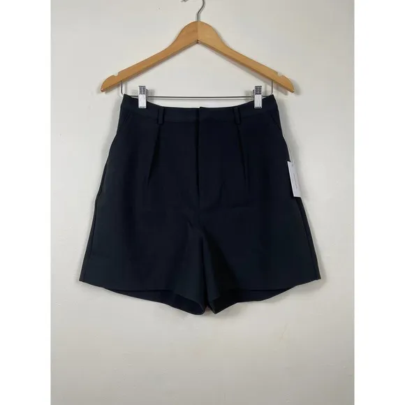 Good American Summer Boss Shorts Size 4/27