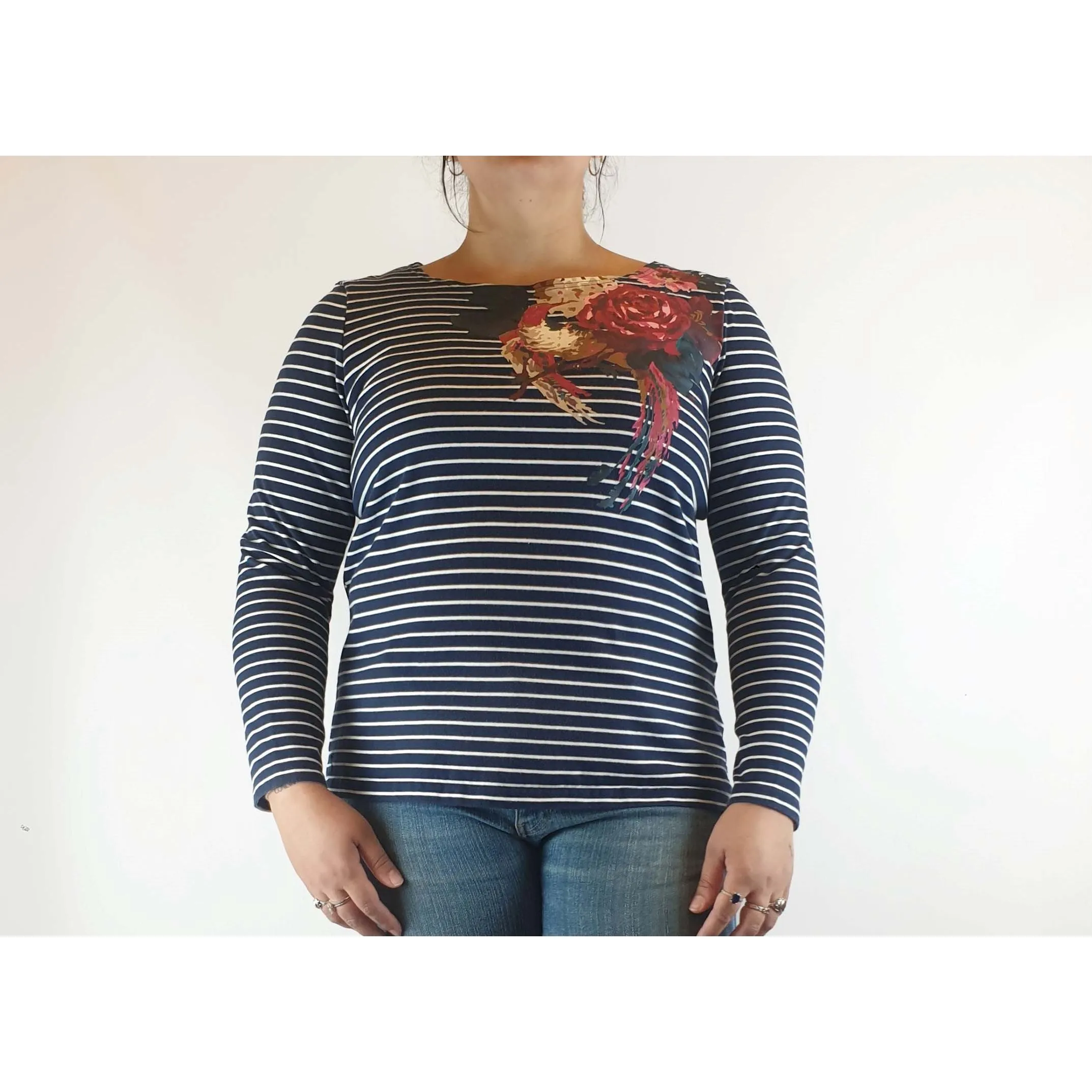 Joules Clothing pre-owned classic long sleeve striped top with rose detail size XL (best fits 14-16)