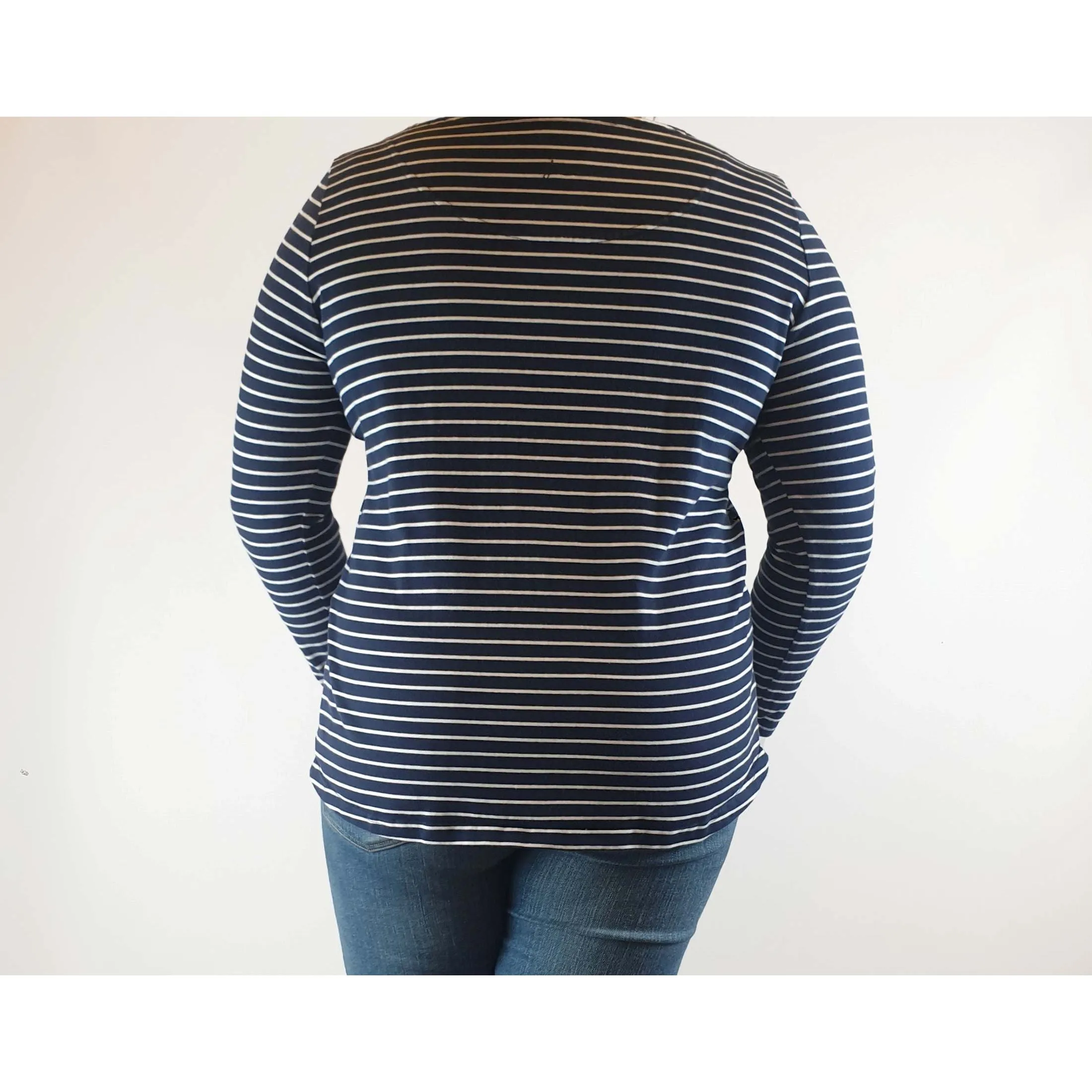 Joules Clothing pre-owned classic long sleeve striped top with rose detail size XL (best fits 14-16)