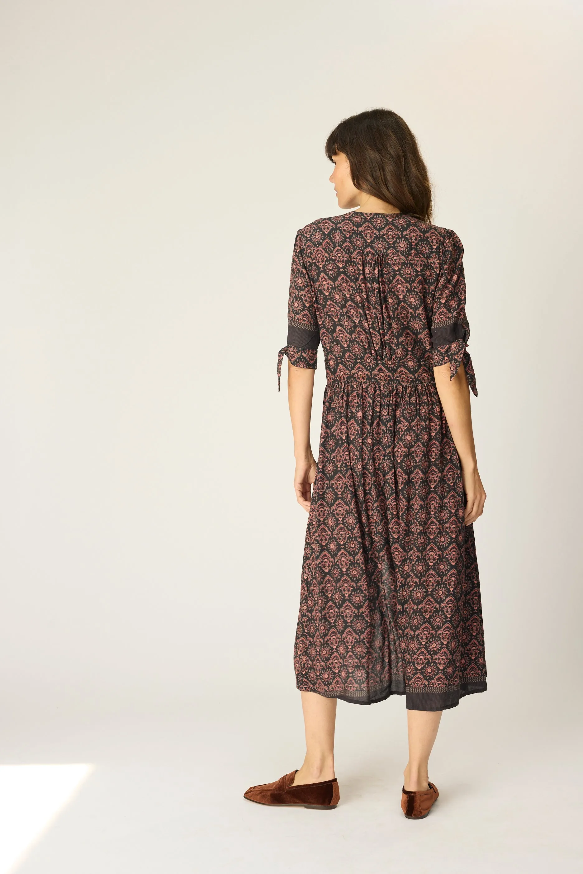 LAYLA DRESS