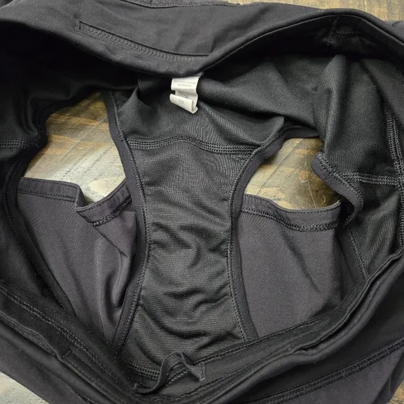 LULULEMON Speed Up Shorts‎ | 6
