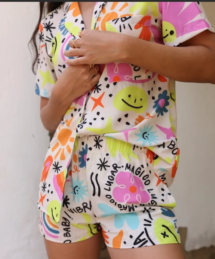 Magica Shorts/Short Sleeve T-shirt