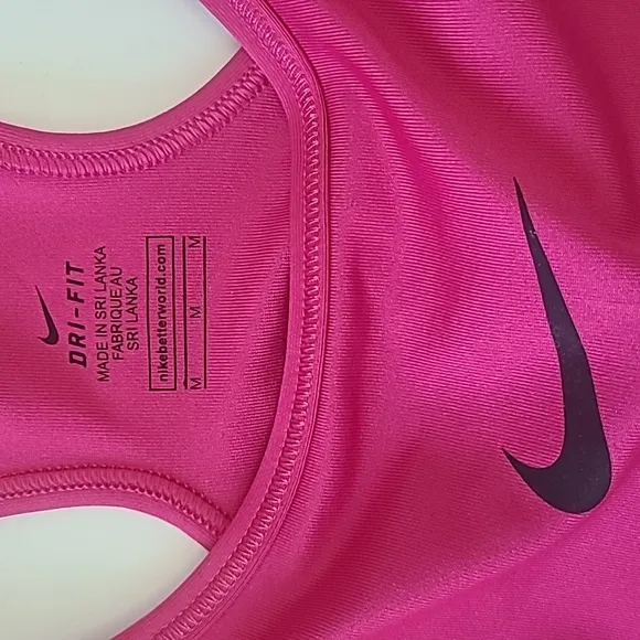 Nike Womens BLK Biker Shorts &amp; 2 Pink &amp; Lavender Sports Bras Size M NWT
