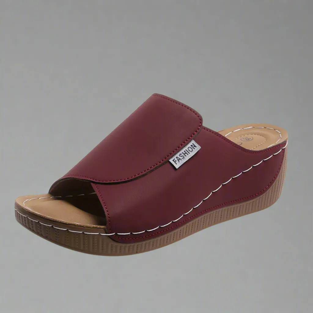 Ortrudis | Handmade sandal with comfortable sole