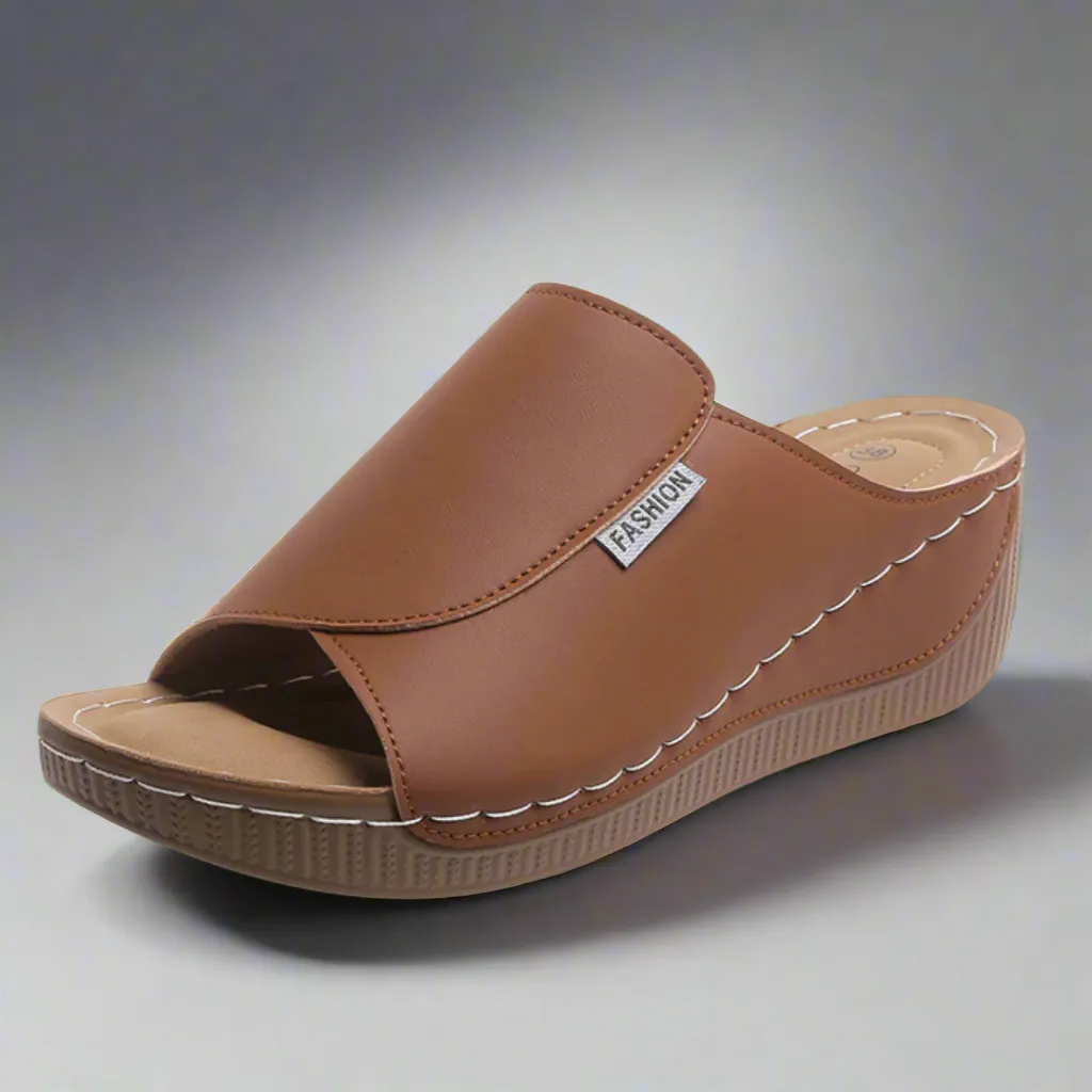 Ortrudis | Handmade sandal with comfortable sole