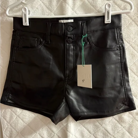 Pistola faux leather shorts