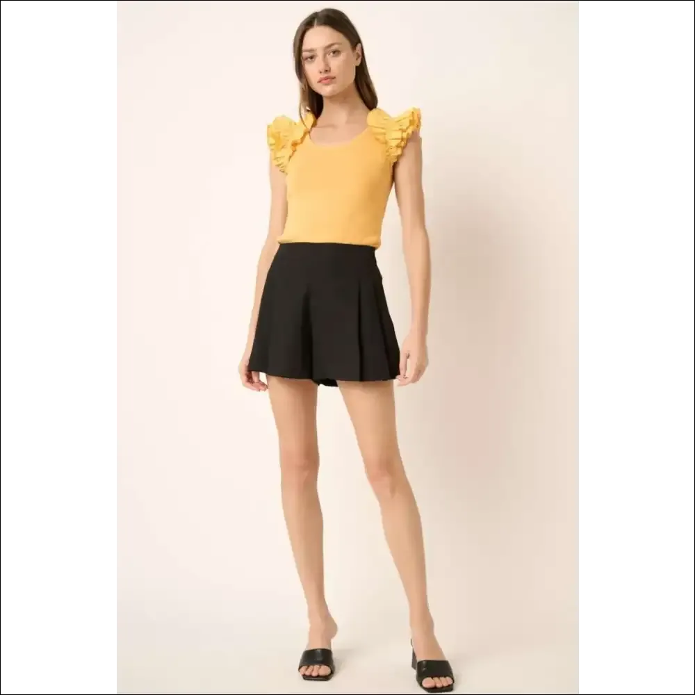 Pleated Elegance: Side Invisible Zipper Shorts