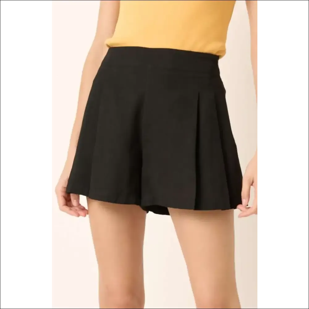 Pleated Elegance: Side Invisible Zipper Shorts