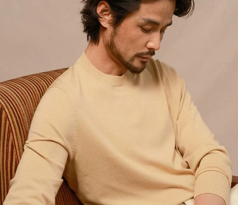 Round Neck Knit Sweater