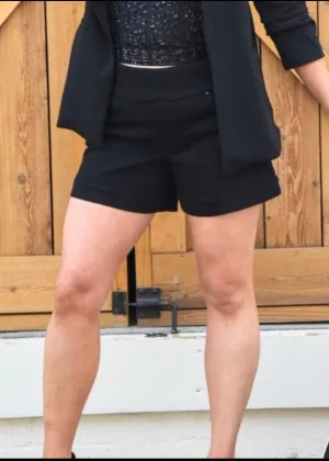 Sound Style Pull On Shorts in Black