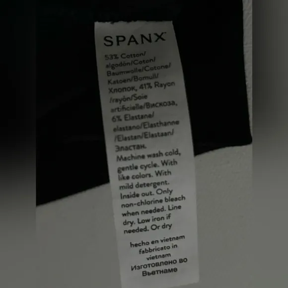 Spanx On-the-Go Polished 6” Women's Shorts 20370R Classic Black New size Large
