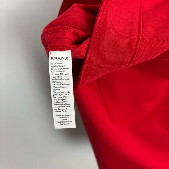 SPANX Polished 6” Shorts True Red Size Large