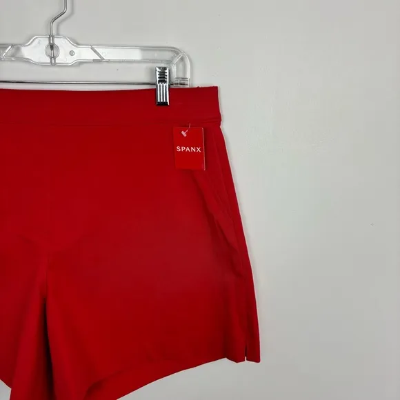 SPANX Polished 6” Shorts True Red Size Large