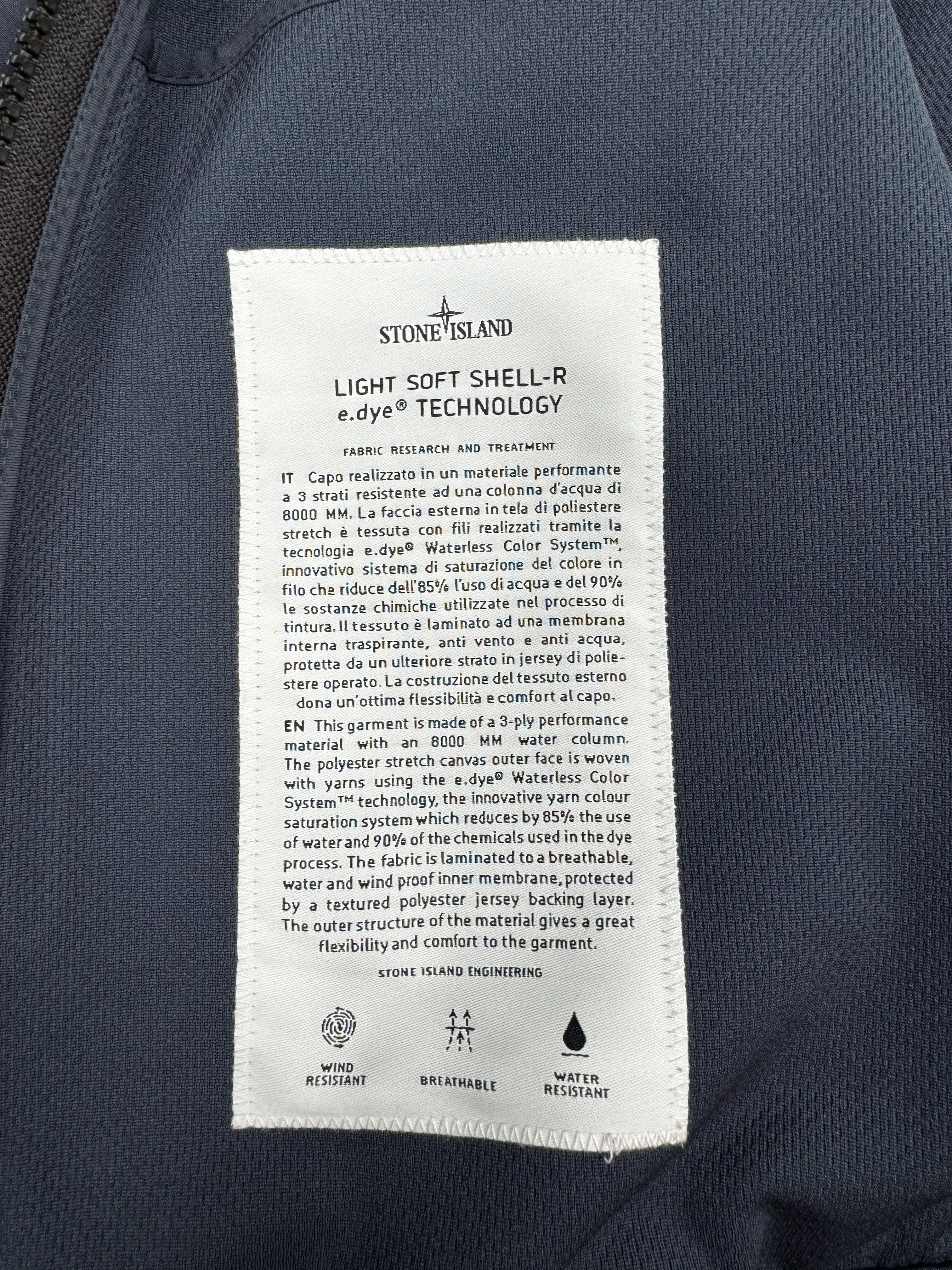 Stone Island Light Soft Shell-R e.dye Jacket