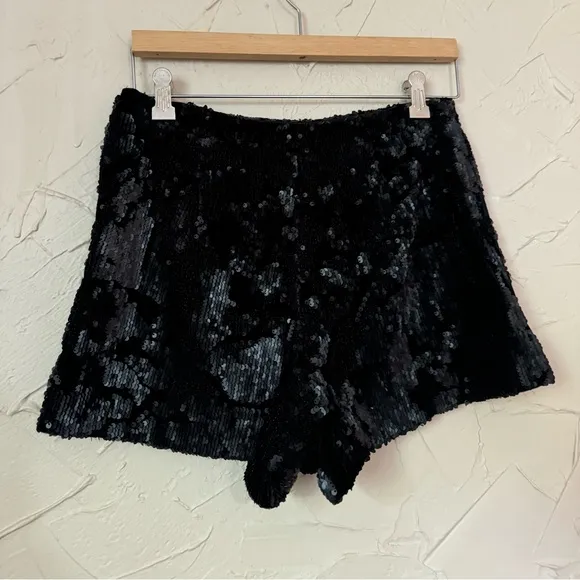 Topshop viral sequin shorts size 6