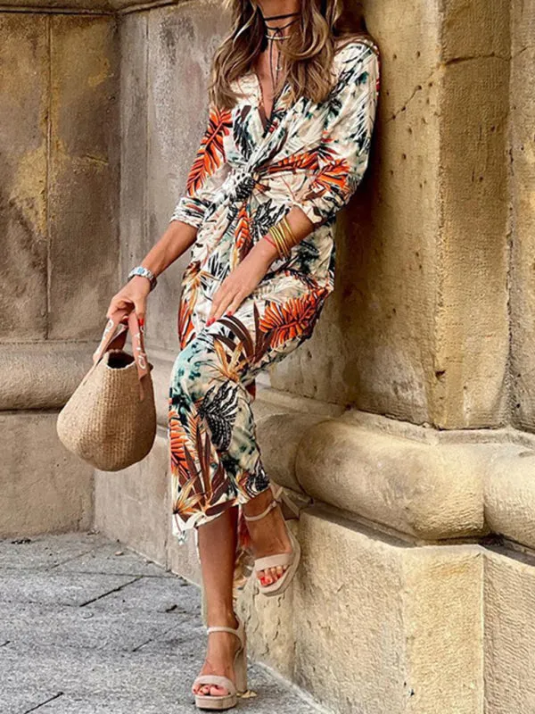 Tropical Leaf Print Maxi Dress with V-Neck and Slit
