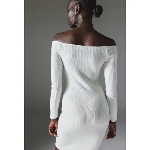 Urban Outfitters Silence   Noise Cookie Cozy Off-The-Shoulder Midi Dress