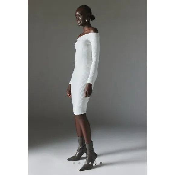 Urban Outfitters Silence   Noise Cookie Cozy Off-The-Shoulder Midi Dress