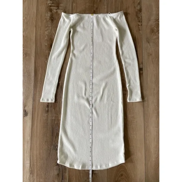 Urban Outfitters Silence   Noise Cookie Cozy Off-The-Shoulder Midi Dress