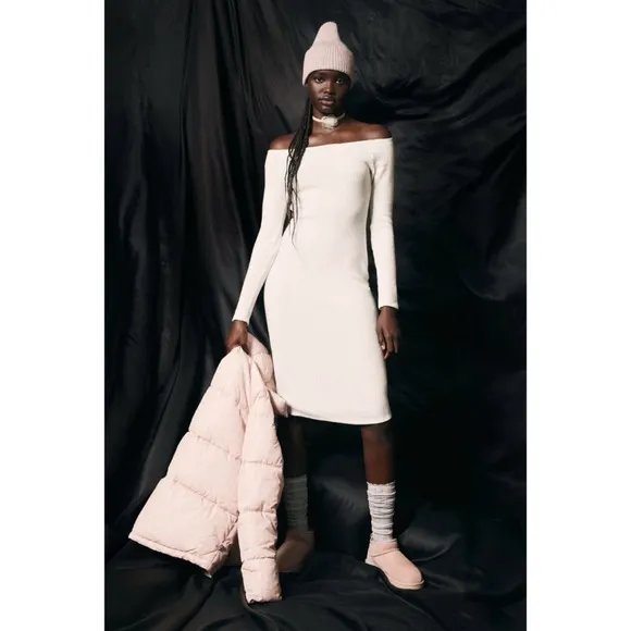 Urban Outfitters Silence   Noise Cookie Cozy Off-The-Shoulder Midi Dress