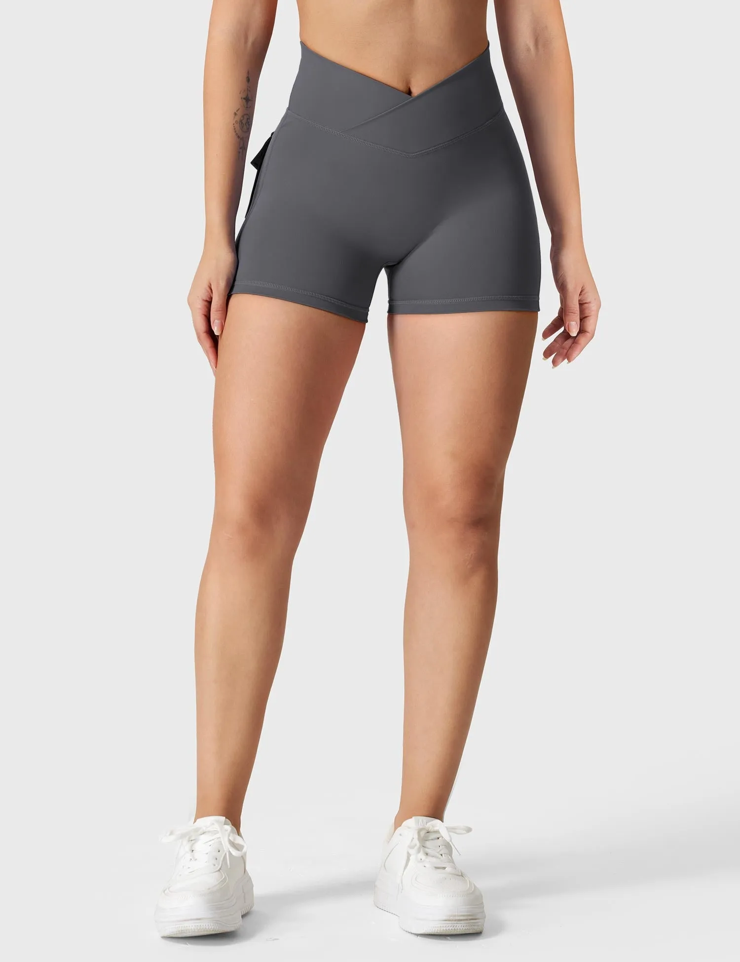 V-Front Pockets Shorts