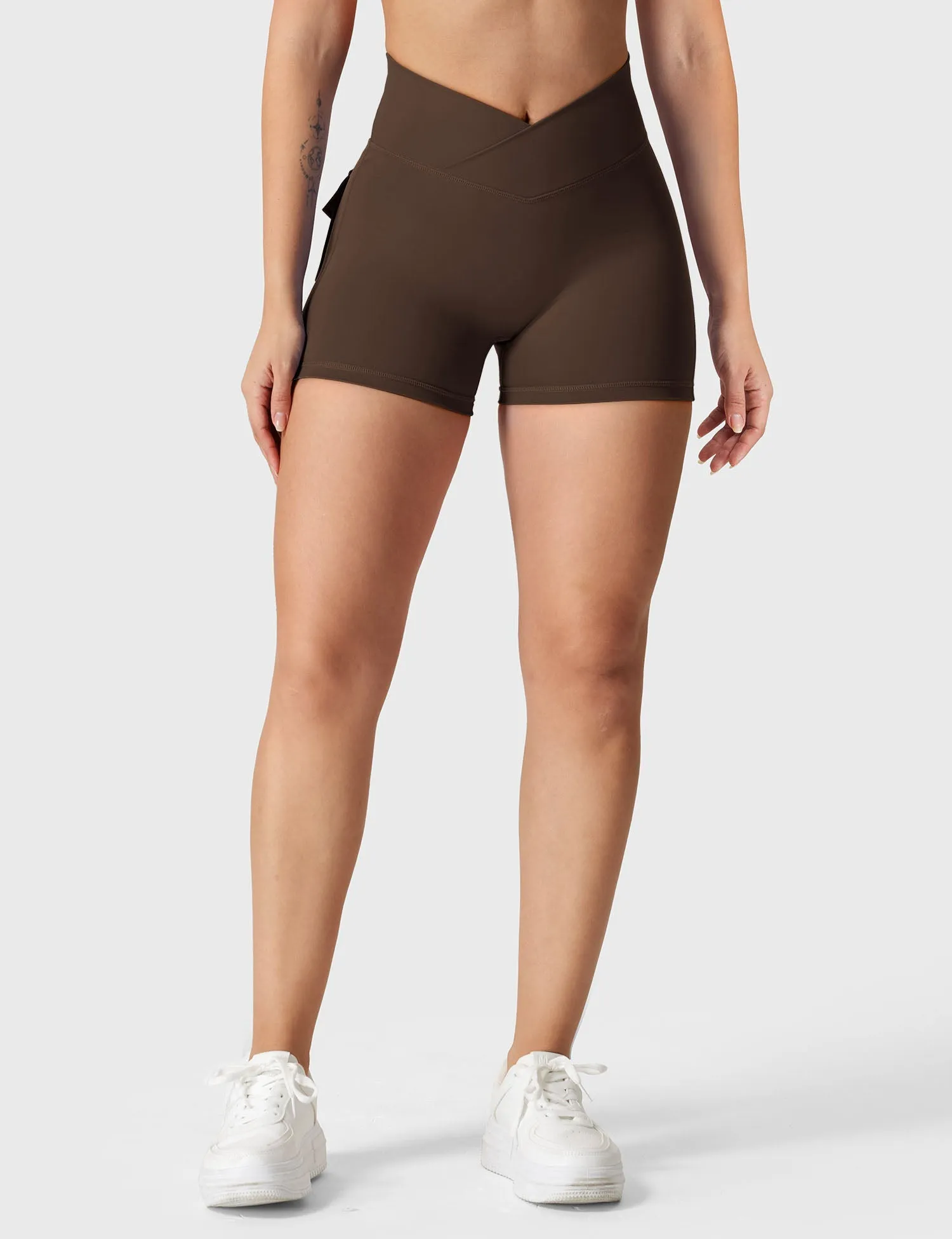 V-Front Pockets Shorts