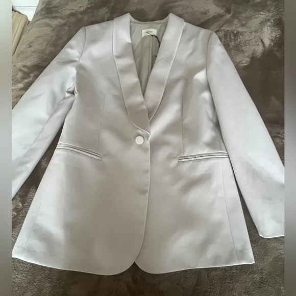 VICOLO Light Gray Tailored Blazer with Notched Lapels