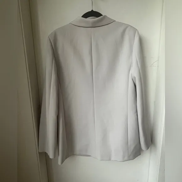VICOLO Light Gray Tailored Blazer with Notched Lapels