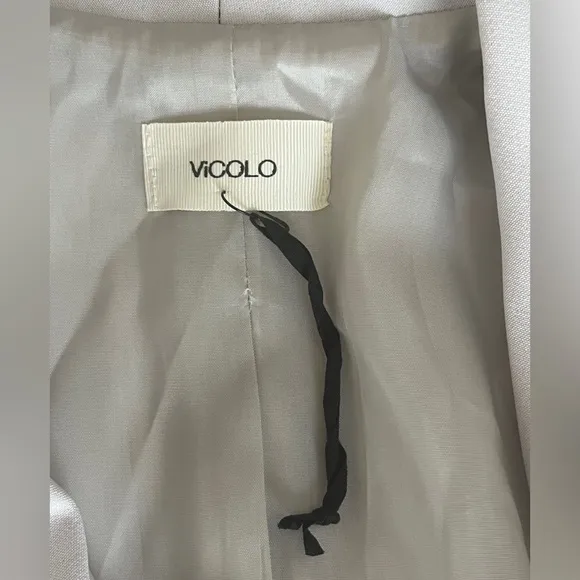 VICOLO Light Gray Tailored Blazer with Notched Lapels