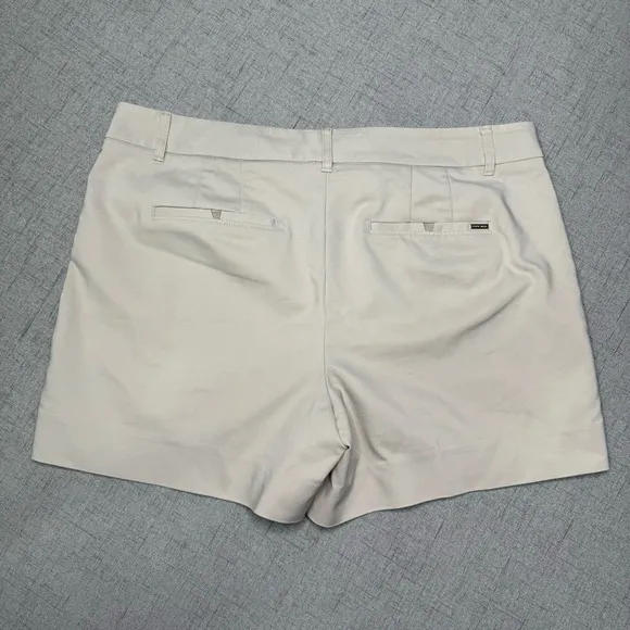 White House Black Market Khaki Cotton Stretch 5” Shorts Size 12