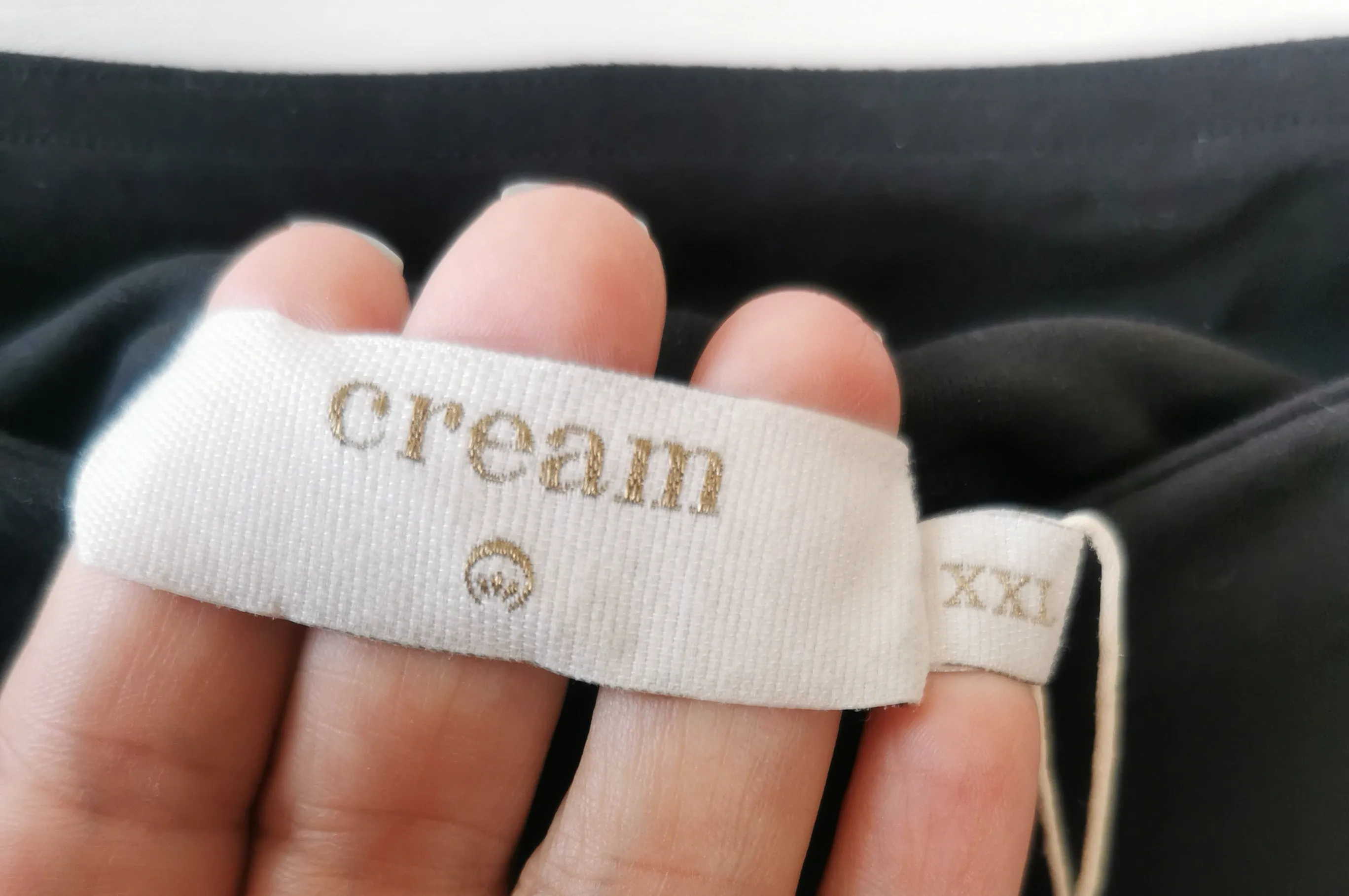 WOMENS PLUS SIZE XXL (18/20) - CREAM, Buttery Soft, Black Athletic Shorts NWT B58